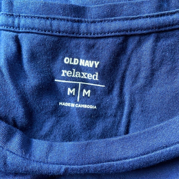Old Navy Graphic Tee - Picture 3 of 3